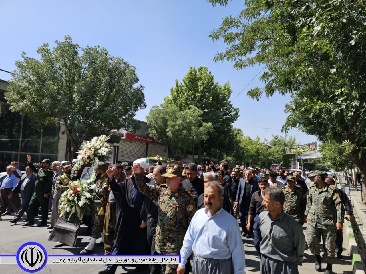 مراسم تشییع پیکر پاک شهید زبیر امینی فر در شهرستان نقده برگزار شد