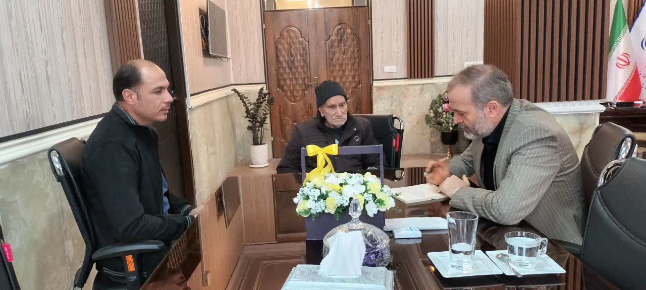 ملاقات مردمی و دیدار چهره به چهره فرماندار شهرستان نقده + تصاویر