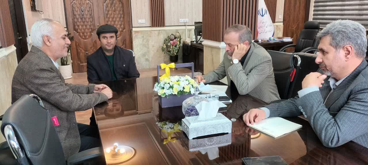 ملاقات مردمی و دیدار چهره به چهره فرماندار شهرستان نقده + تصاویر