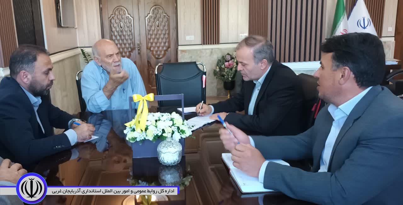 ملاقات مردمی و دیدار چهره به چهره سرپرست فرمانداری نقده با مردم شریف شهرستان