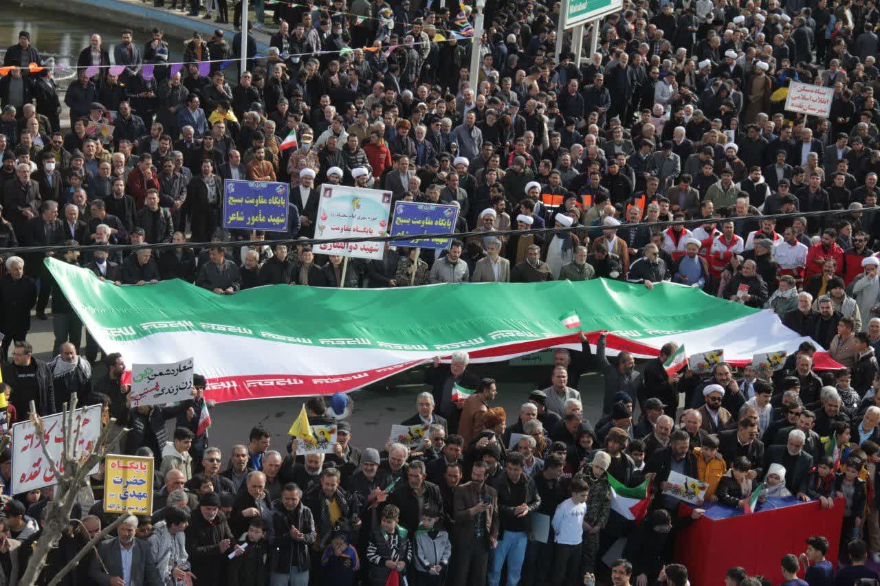 حضور باشکوه مردم شهید پرور و زمانشناس شهرستان نقده در راهپیمایی یوم الله 22 بهمن چهل و هفتمین سالگرد پیروزی انقلاب اسلامی