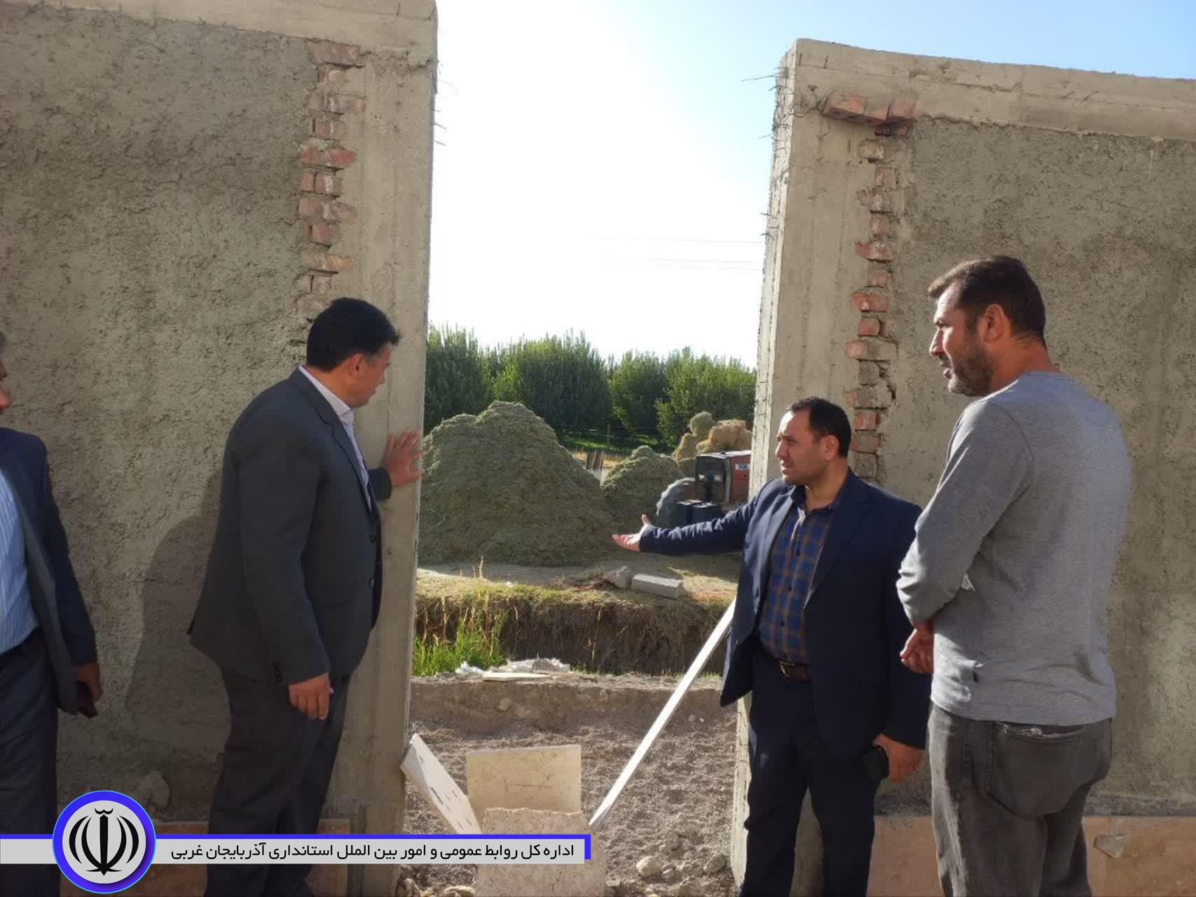 بازدید معاون فرماندار نقده از پروژه احداث مرکز جامع سلامت روستای چیانه