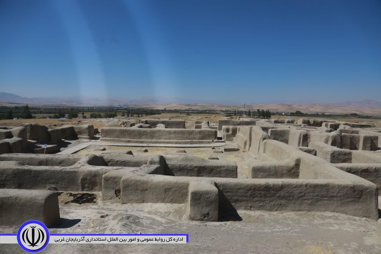 بازدید استاندار آذربایجانغربی از تپه تاریخی حسنلو نقده + تصاویر