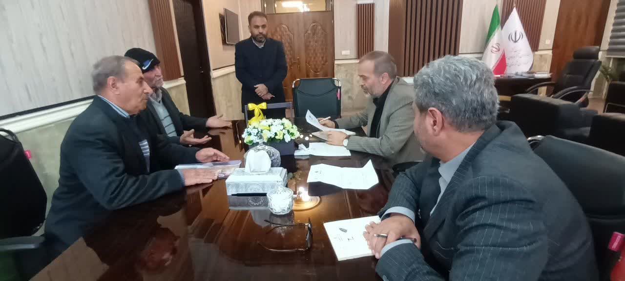 ملاقات مردمی و دیدار چهره به چهره فرماندار شهرستان نقده + تصاویر