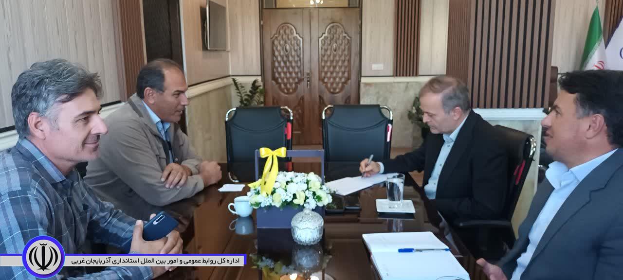 ملاقات مردمی و دیدار چهره به چهره سرپرست فرمانداری نقده با مردم شریف شهرستان