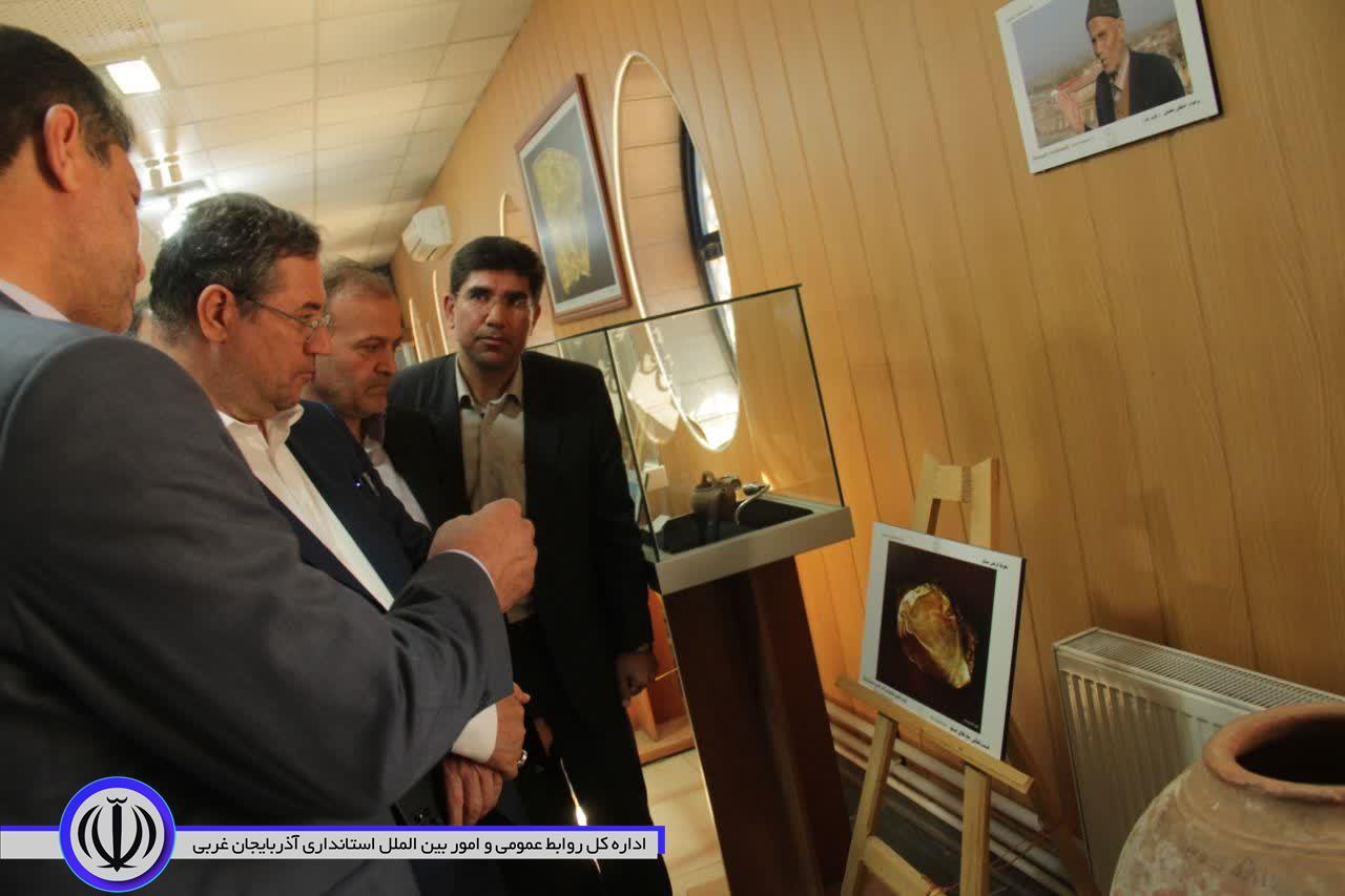 بازدید استاندار آذربایجانغربی از تپه تاریخی حسنلو نقده + تصاویر