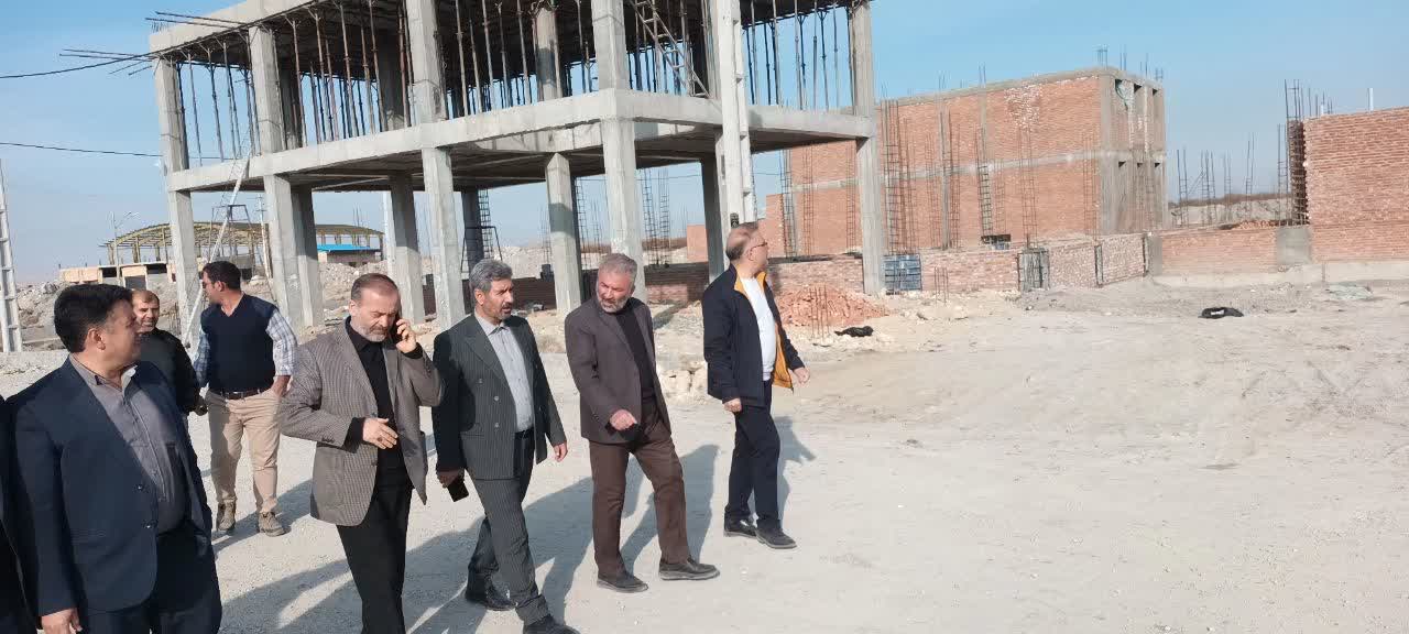 تأکید فرماندار نقده بر تسریع در اجرای پروژه 1100 واحدی نهضت ملی مسکن سایت کوزهگران