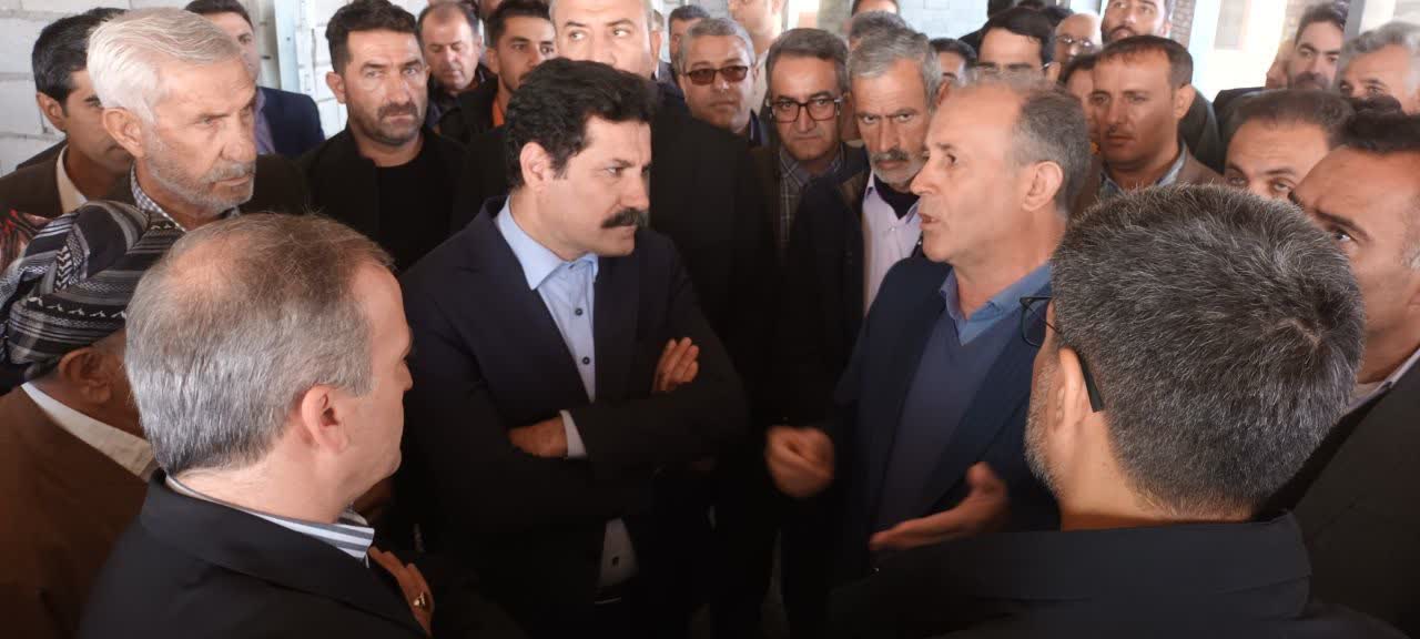 بازدید معاون رئیسجمهور از زائرسرای در حال ساخت شهرداری محمدیار