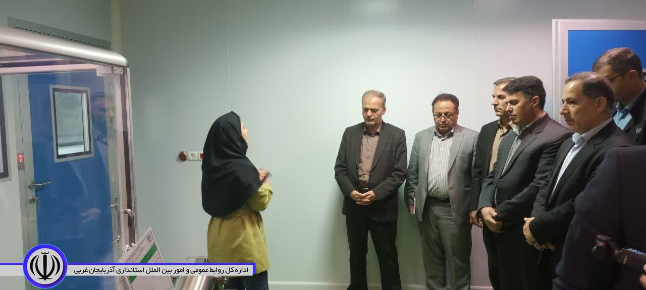 بازدید سرپرست فرمانداری نقده از شرکت داروگستر ساوا شفاژن و تأکید بر حمایت از واحدهای دانشبنیان