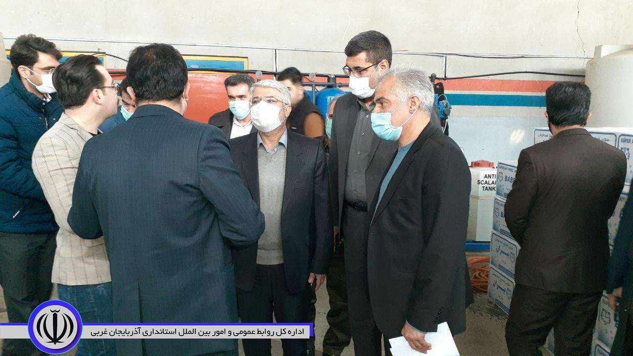 افتتاح کارگاه تولیدی ضدیخ با حضور منوچهر شاکر فرماندار شهرستان