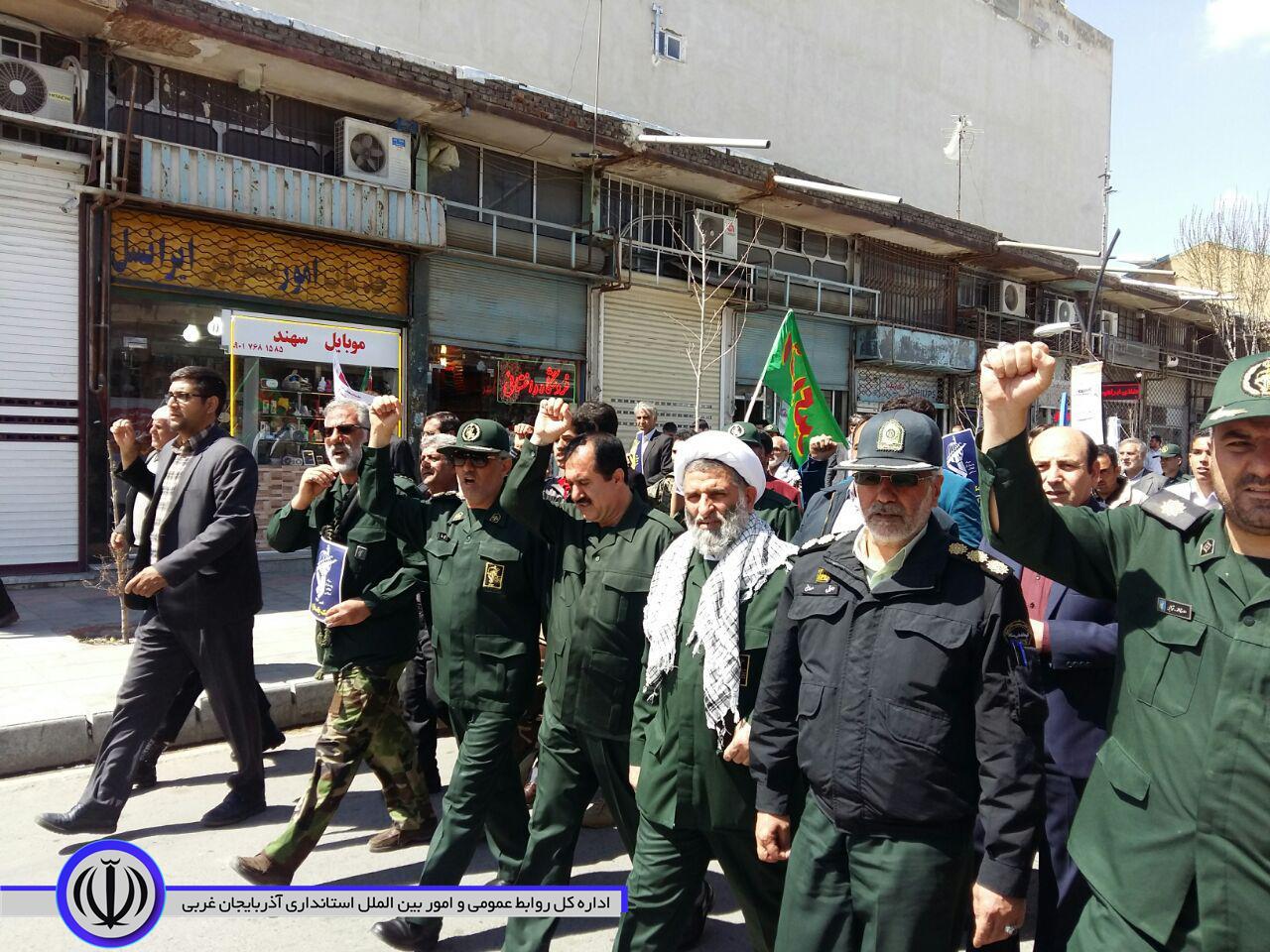 خروش مردم ولایی شهرستان نقده در حمایت از سپاه پاسداران انقلاب اسلامی