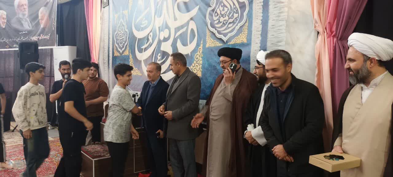حضور فرماندار نقده در مراسم معنوی اعتکاف دانش‌آموزان