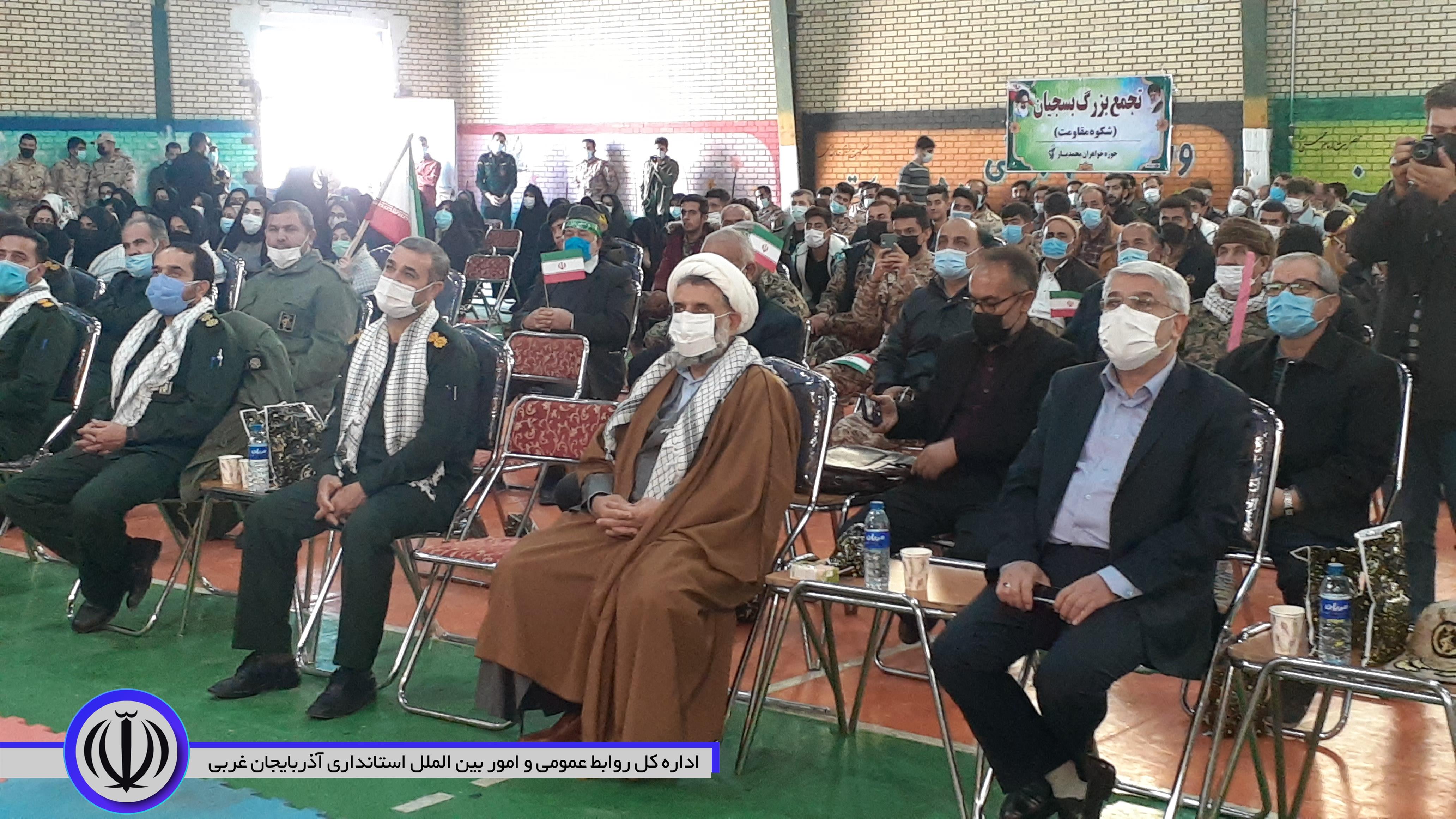 نمایش اقتدار بسیجی با حضور فرماندار شهرستان برگزار شد