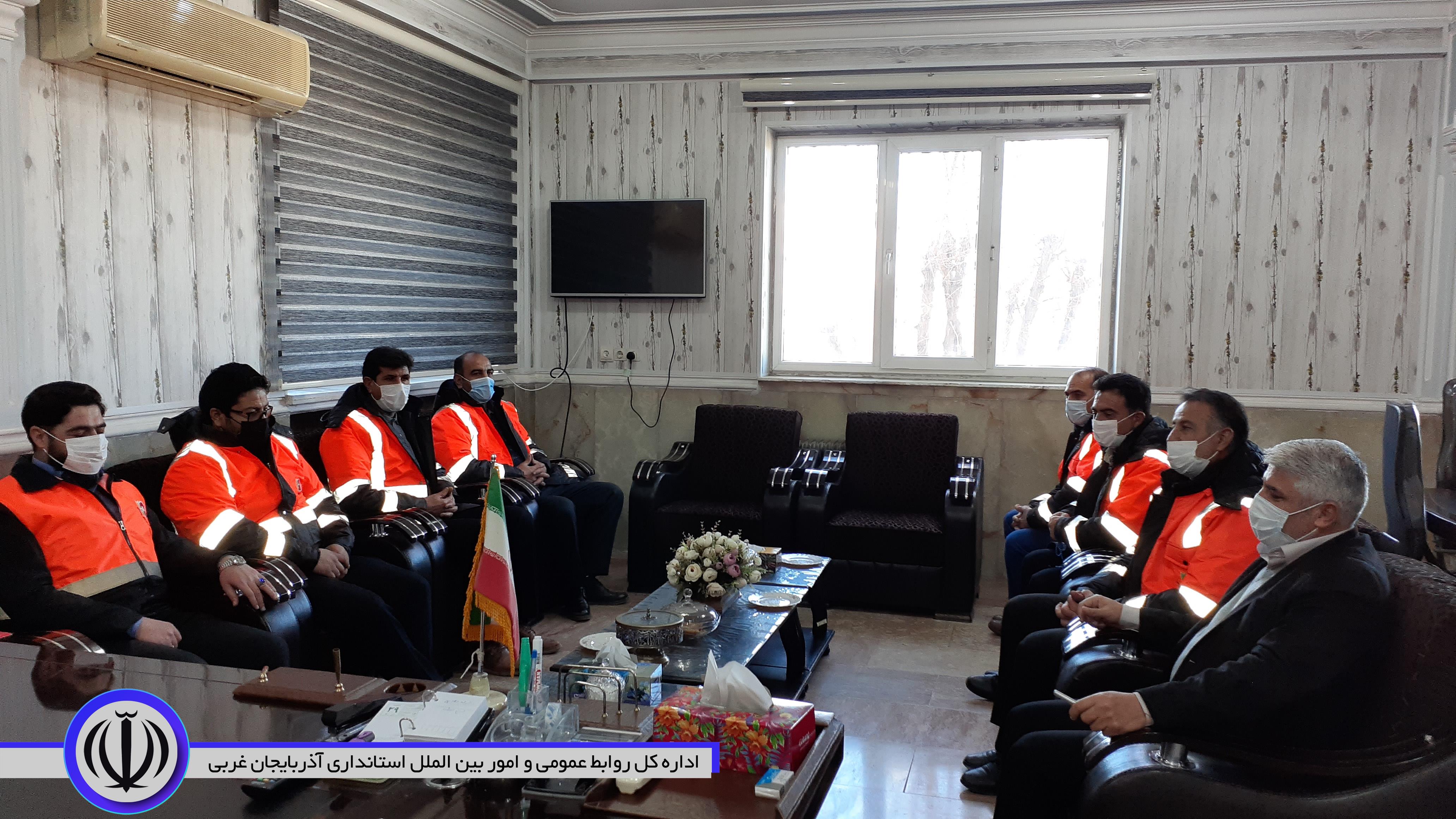 ️دیدار منوچهر شاکر فرماندار شهرستان با رئیس و کارکنان اداره راهداری و حمل و نقل جاده ای