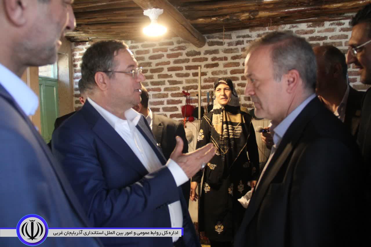 بازدید استاندار آذربایجانغربی از تپه تاریخی حسنلو نقده + تصاویر