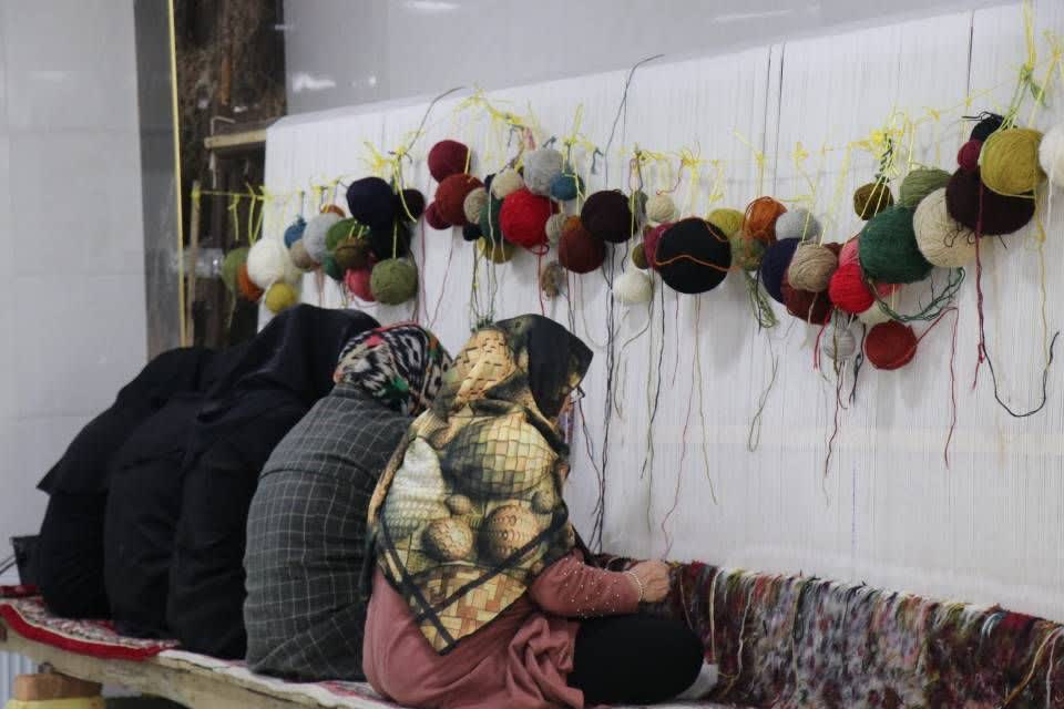 بهره‌برداری از کارگاه تولیدی حمایتی معلولین در شهرستان نقده همزمان با دهه مبارک فجر