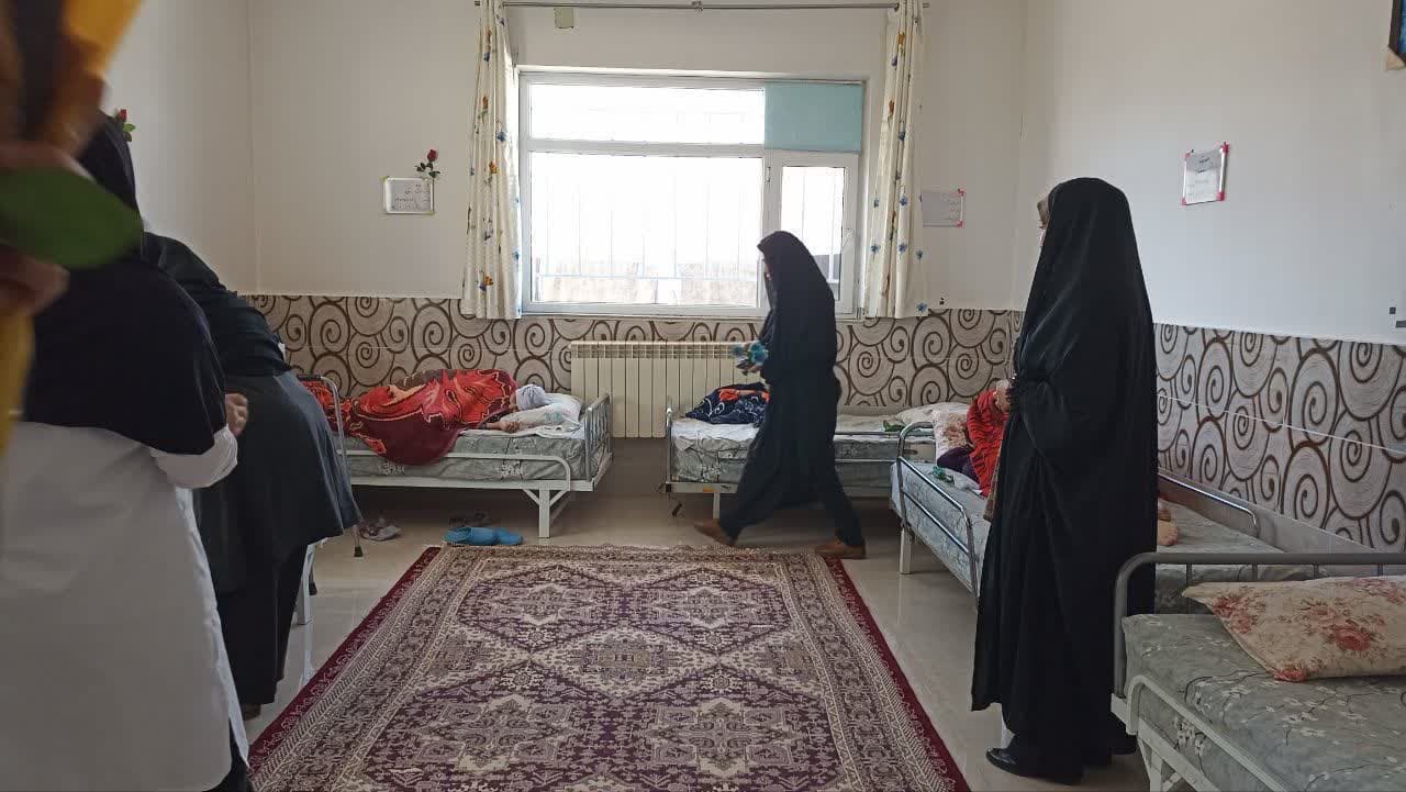 بازدید محمد نوبخت فرماندار شهرستان از سرای سالمندان