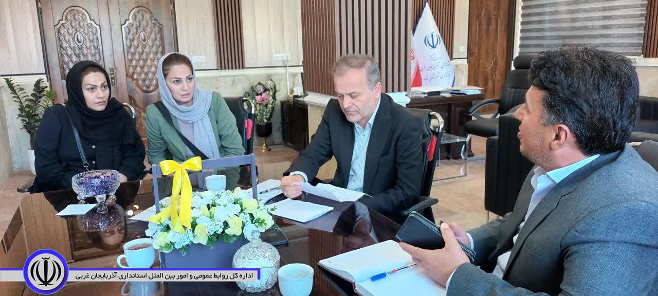 ملاقات مردمی و دیدار چهره به چهره سرپرست فرمانداری نقده با مردم شریف شهرستان