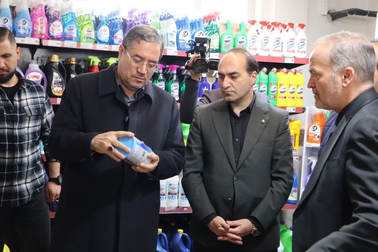 بازدید استاندار آذربایجان‌غربی و فرماندار شهرستان نقده از بازار این شهرستان + تصاویر