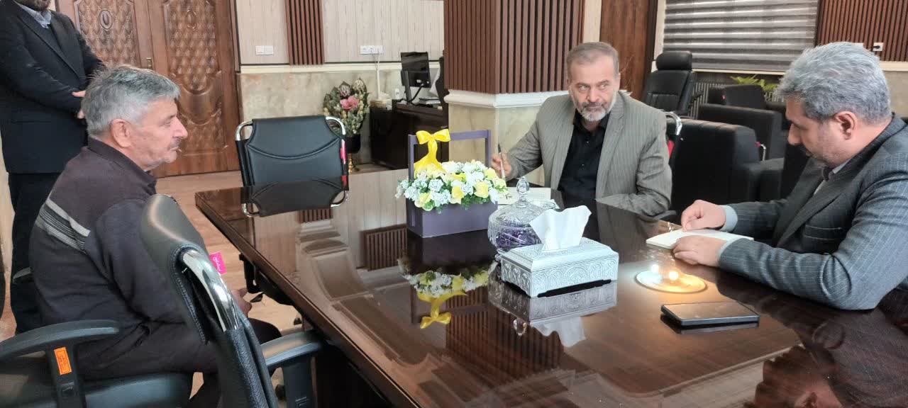 ملاقات مردمی و دیدار چهره به چهره فرماندار شهرستان نقده + تصاویر