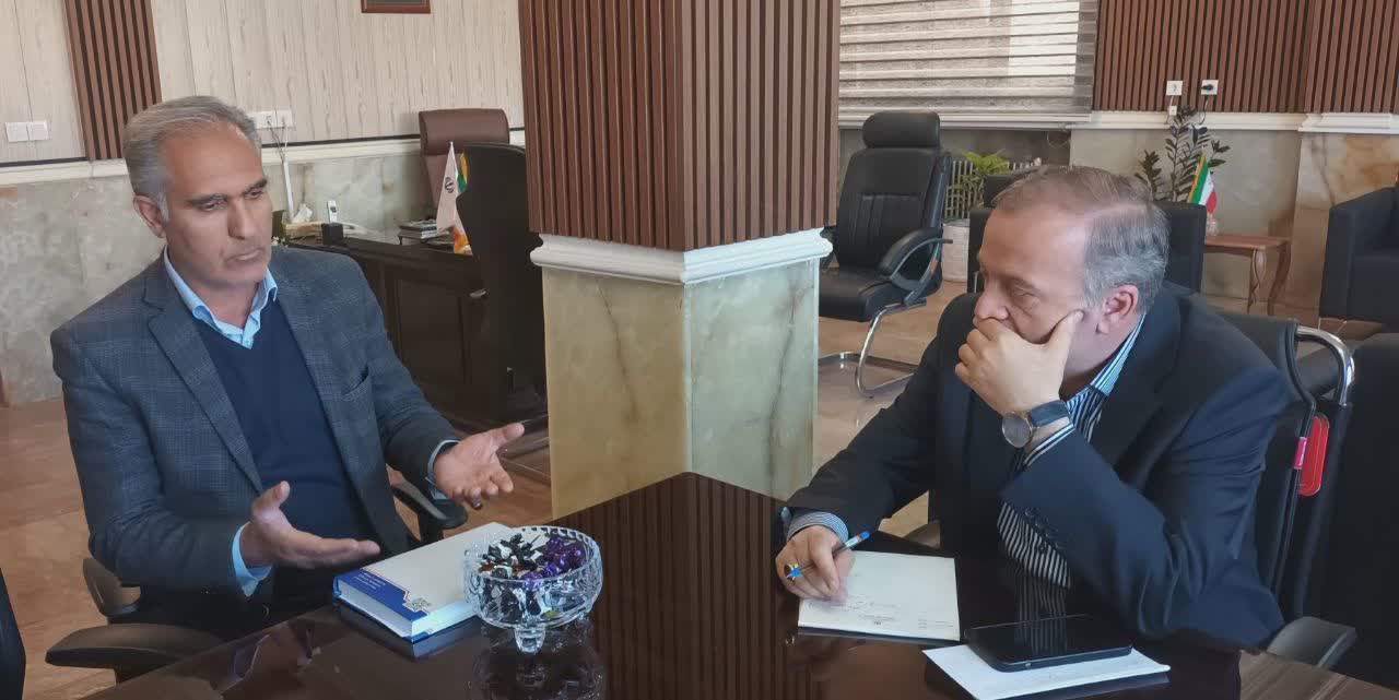 ملاقات مردمی و دیدار چهره به چهره امیرعباس جعفری فرماندار شهرستان نقده  با مردم شریف شهرستان در راستای رسیدگی به مشکلات مردمی + تصاویر