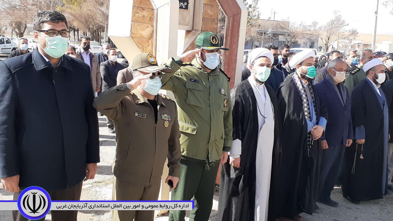 غبارروبی مزار مطهر شهدا بمناسبت سالروز تشکیل بنیاد شهید وروز شهدا