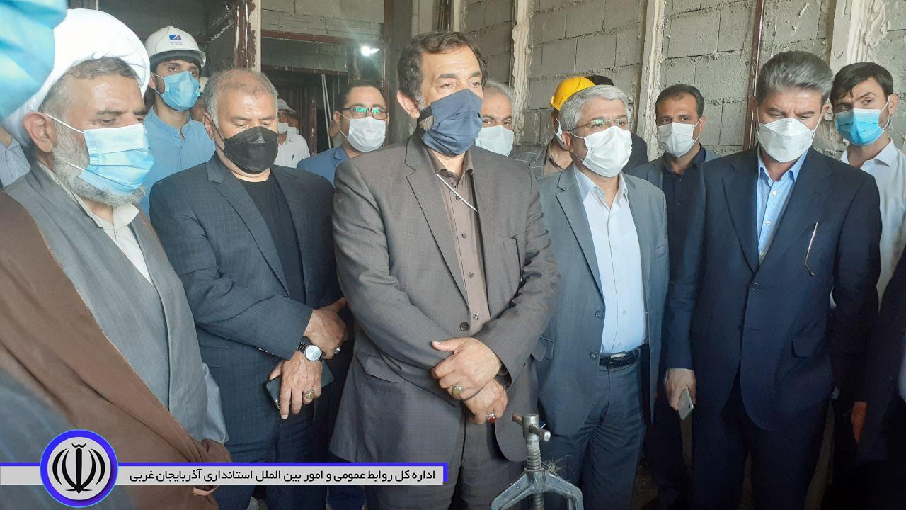 بازدید نایب رییس مجلس شورای اسلامی و استاندار آذربایجان غربی از روند اجرایی طرح توسعه بیمارستان امام(ره)