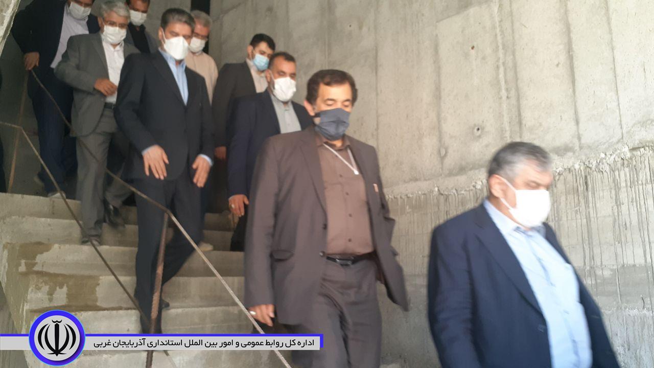 بازدید نایب رییس مجلس شورای اسلامی و استاندار آذربایجان غربی از روند اجرایی طرح توسعه بیمارستان امام(ره)