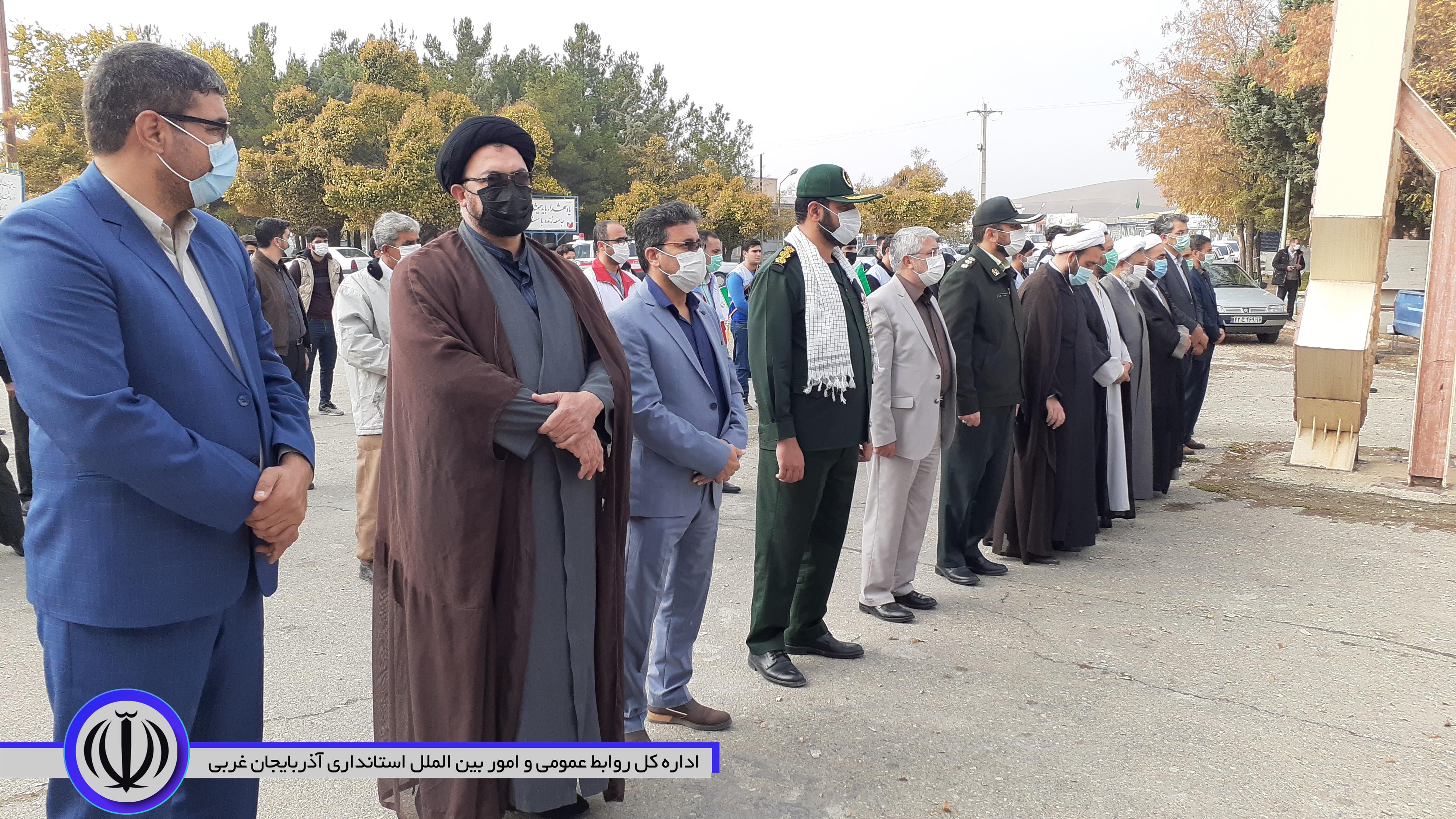تجمع ضد استگباری و غبارروبی و عطر افشانی مزار مطهر شهدا با حضور فرماندار شهرستان