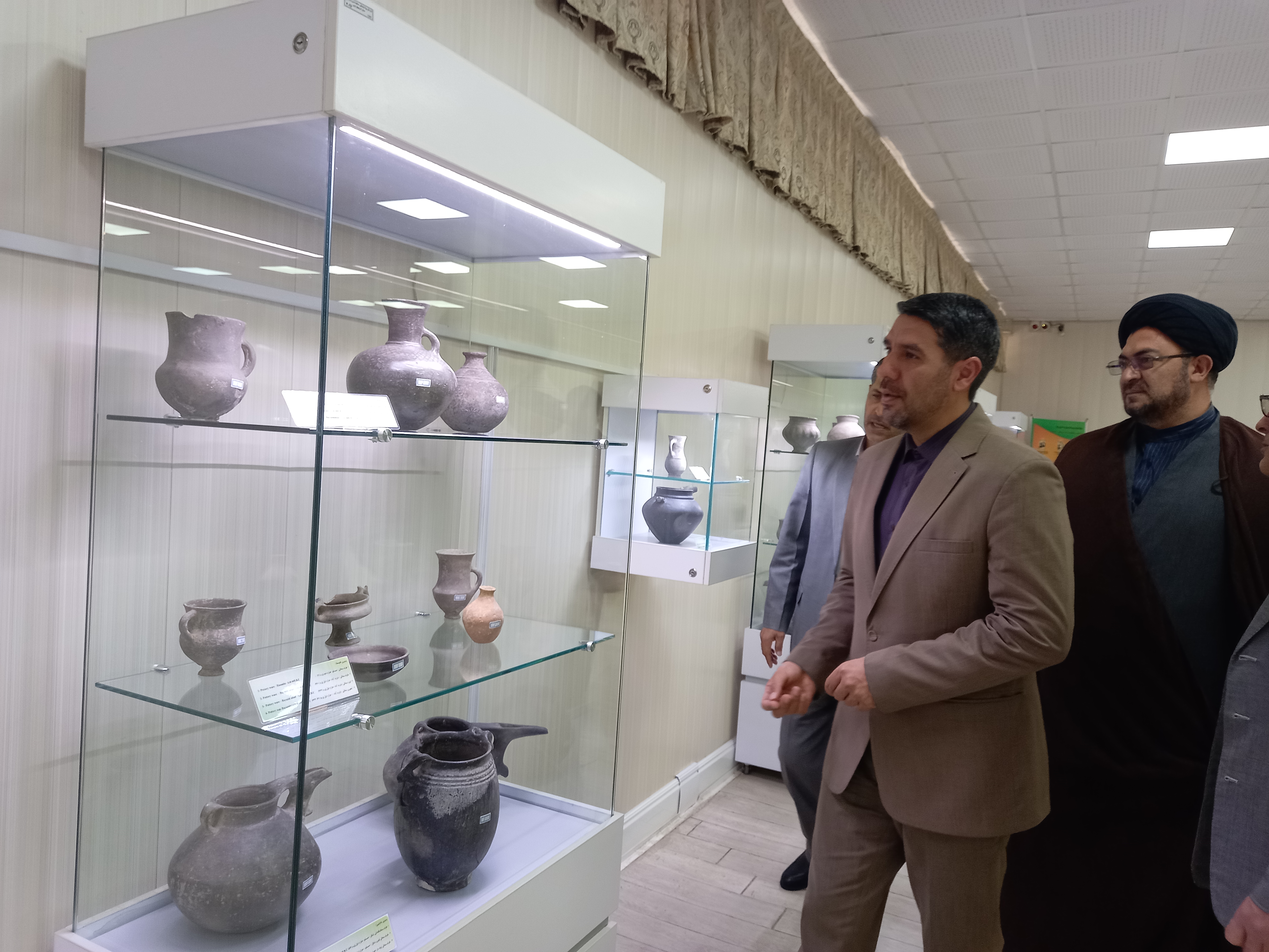 بازدید فرماندار نقده از اداره میراث فرهنگی، گردشگری و صنایع دستی و موزه این شهرستان