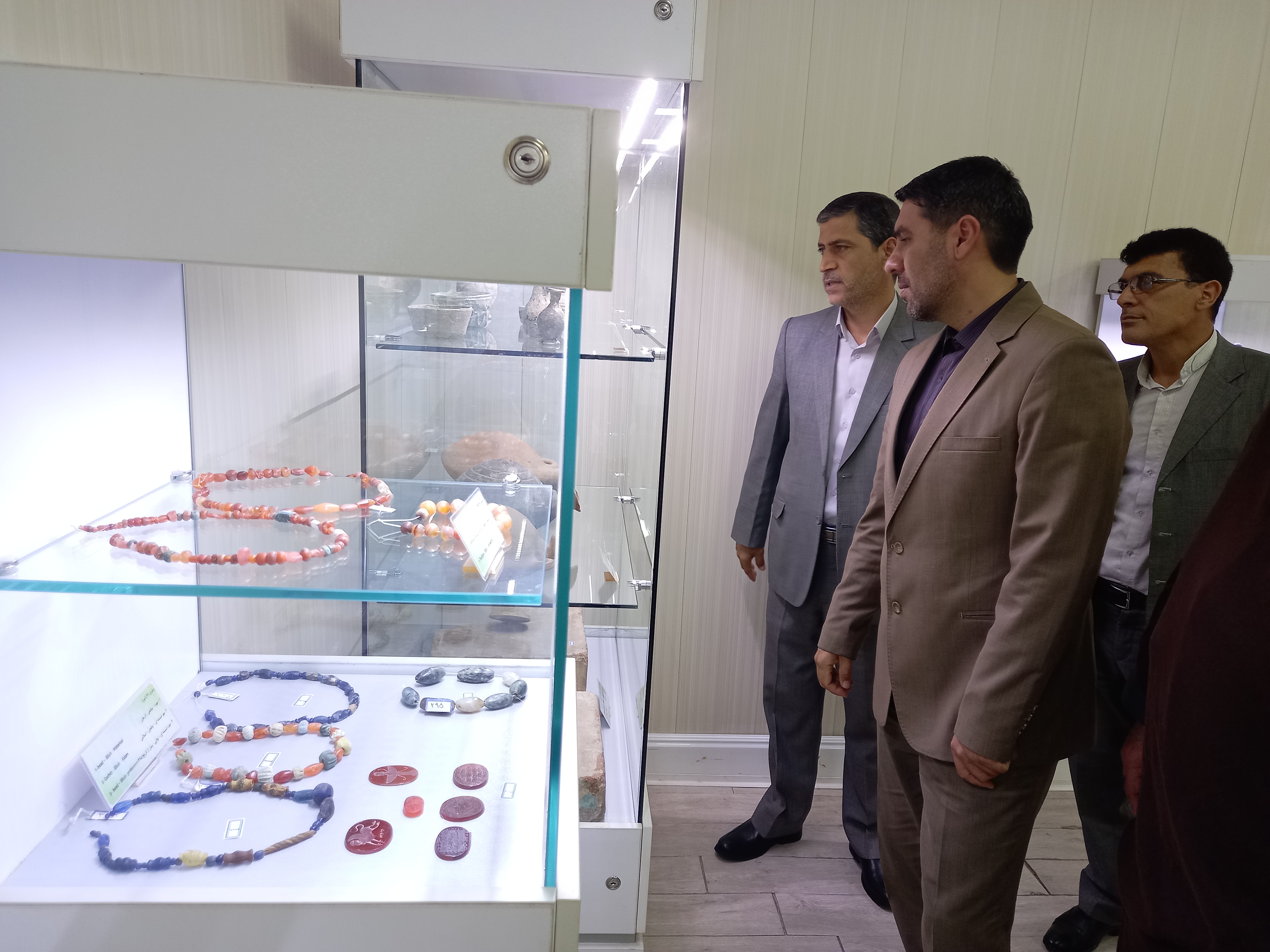 بازدید فرماندار نقده از اداره میراث فرهنگی، گردشگری و صنایع دستی و موزه این شهرستان
