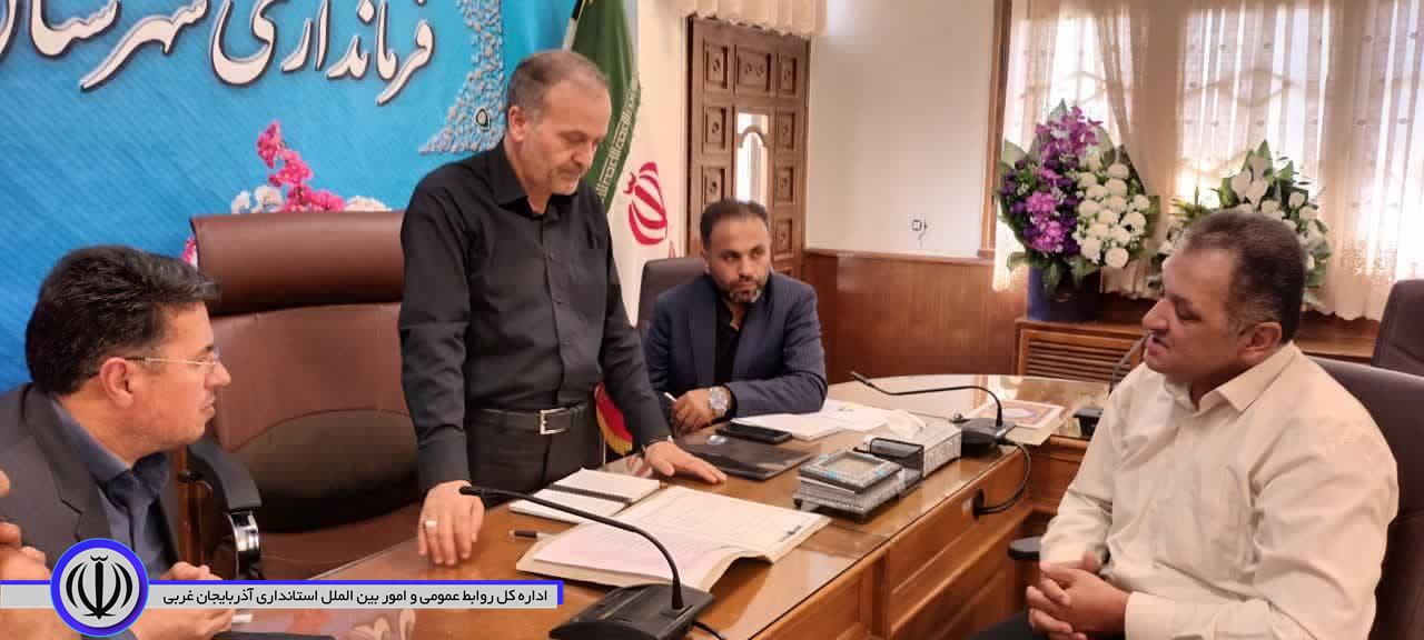 ملاقات مردمی و دیدار چهره به چهره سرپرست فرمانداری شهرستان نقده با شهروندان برگزار شد