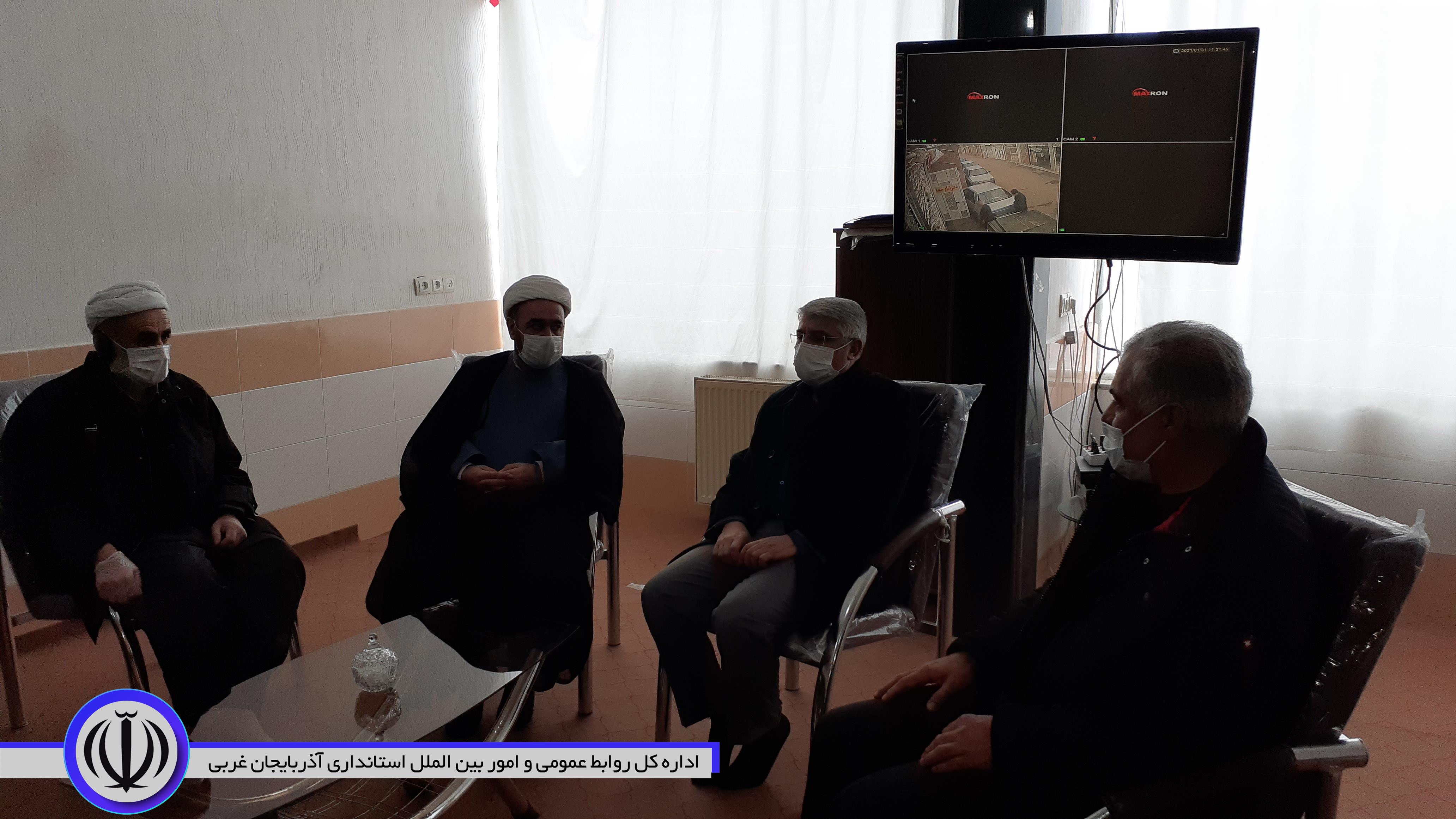 دیدار فرماندار شهرستان با امام جمعه اهل سنت نقده