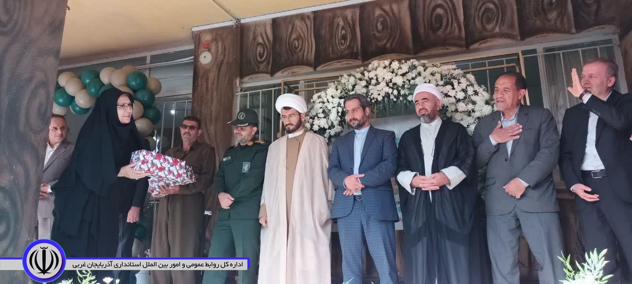 زنگ آغاز سال تحصیلی جدید با حضور سرپرست فرمانداری نقده نواخته شد