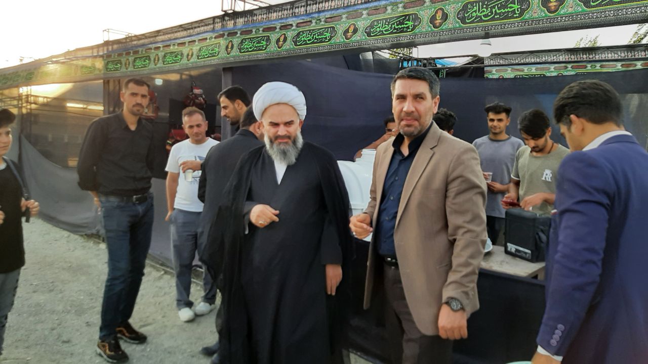 بازدید فرماندار نقده از موکب ها و ایستگاههای صلواتی زوار اربعین در شهرستان