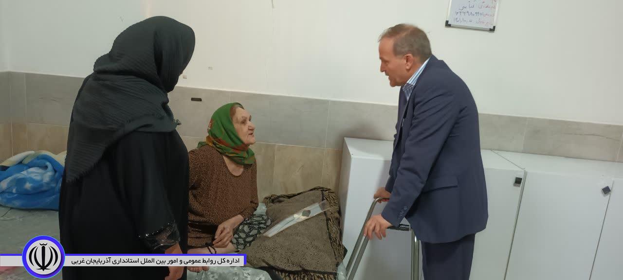 بازدید امیرعباس جعفری سرپرست فرمانداری شهرستان نقده از سرای سالمندان و دیدار و دلجویی از مادران این سرا