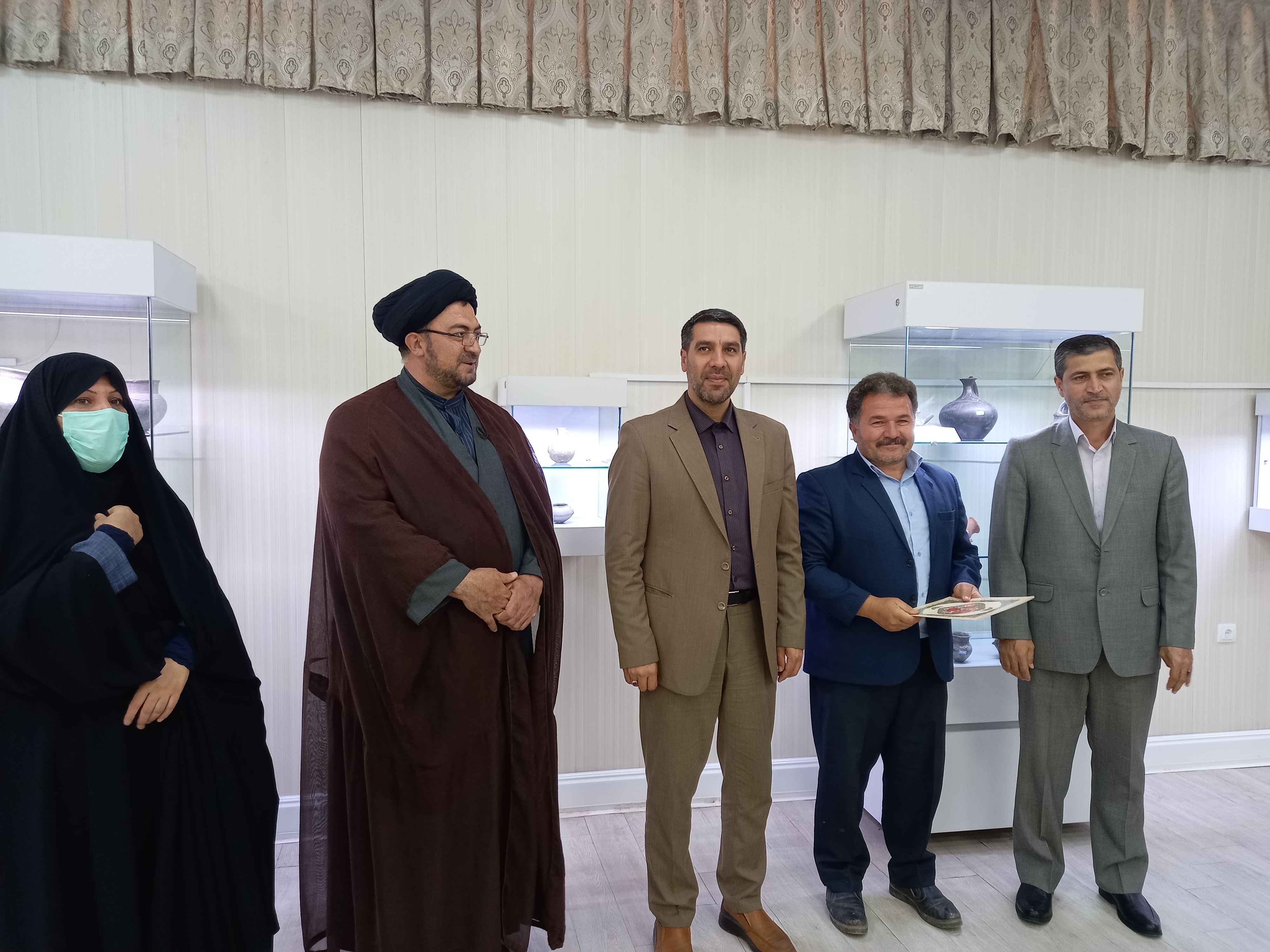 بازدید فرماندار نقده از اداره میراث فرهنگی، گردشگری و صنایع دستی و موزه این شهرستان