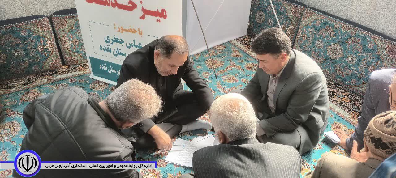 برگزاری میز ارتباطات مردمی فرماندار شهرستان نقده در شهر محمدیار