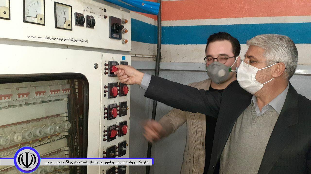 افتتاح کارگاه تولیدی ضدیخ با حضور منوچهر شاکر فرماندار شهرستان
