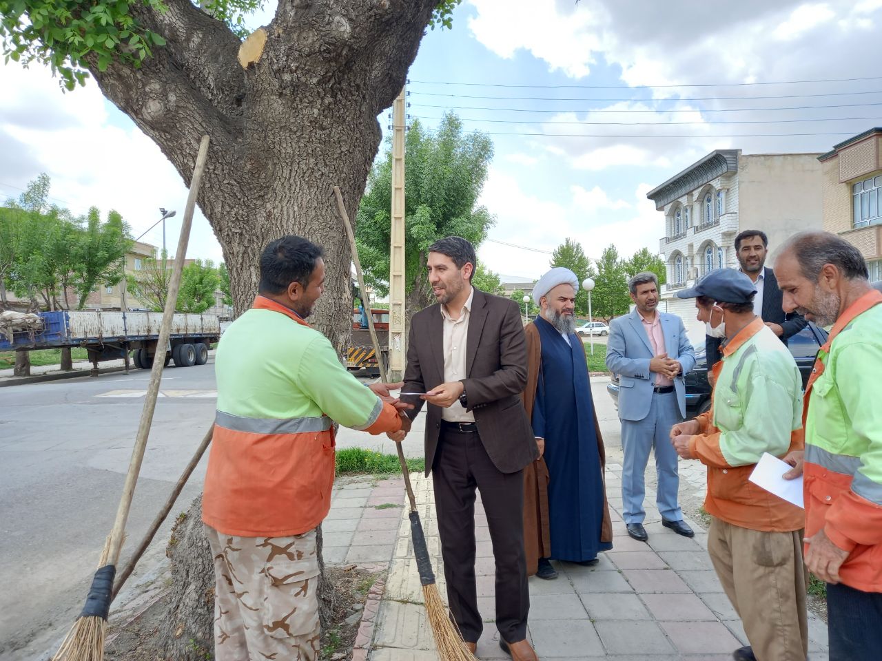 آلبوم تصویری/تقدیر فرماندار شهرستان از کارگران زحمتکش شهرداری